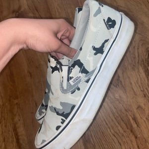 Camouflage Vans